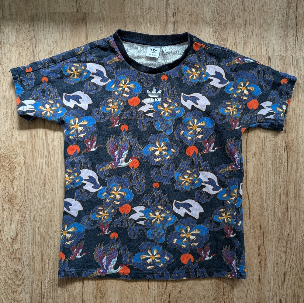Adidas shirt SKU1054